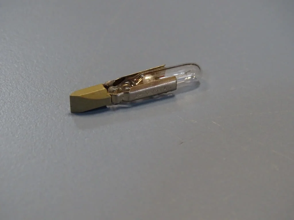 Сигнална лампа VEB NARVA T 5.5 24V 0.025А signal lamp TGL10449 — снимка 3