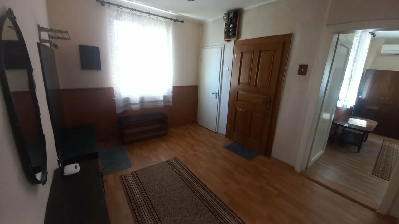 Даваме под наем етаж от къща в кв. Каменица 1 — снимка 6