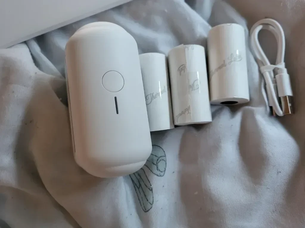 Tattmuse мини термичен принтер Q02E, Bluetooth, с 3 ролки термо хартия, бял — снимка 10