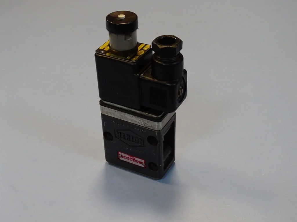Пневматичен разпределител HERION 80202-04 Solenoid Valve 48VAC/24VDC — снимка 9