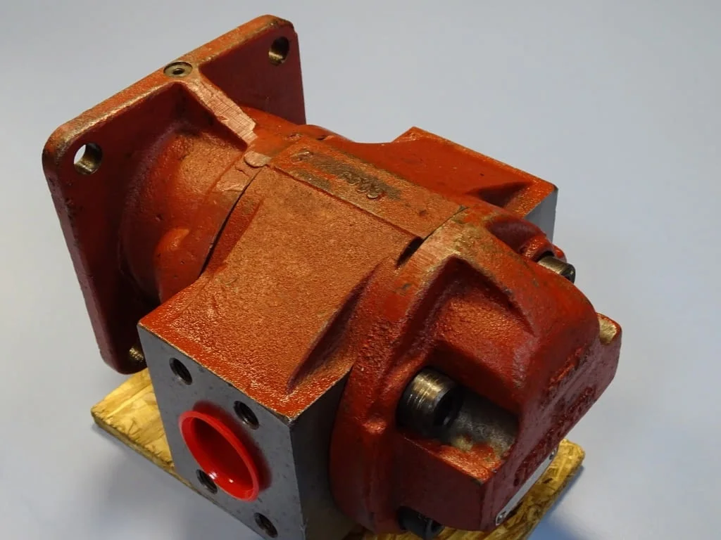 Хидравлична помпа Warynski P2C2120C5B26A Hydraulic pump — снимка 4