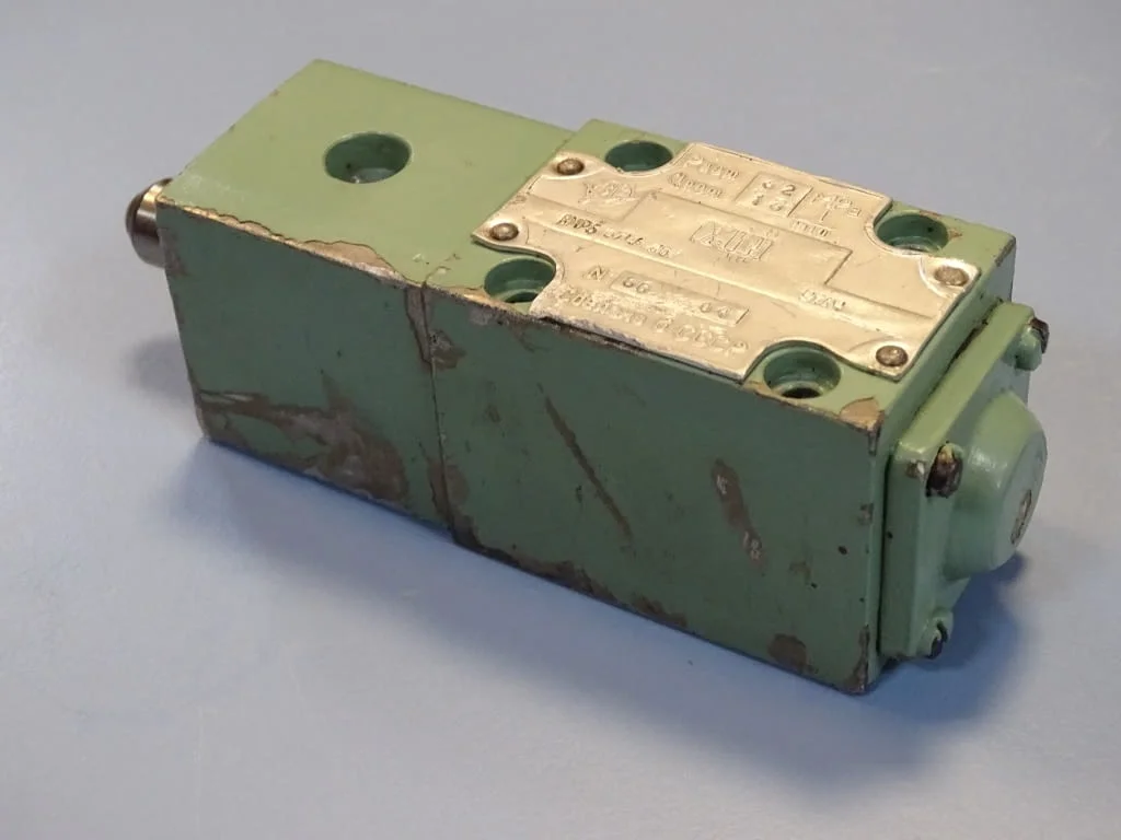 Хидравличен изключвател ВМР6574А30/УХЛ4 Hydraulic switch USSR 320Bar — снимка 3