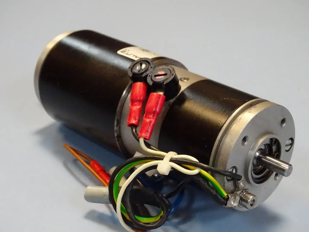 Сервомотор Balitz E586MGD DC-servomotor 0.19Nm — снимка 2