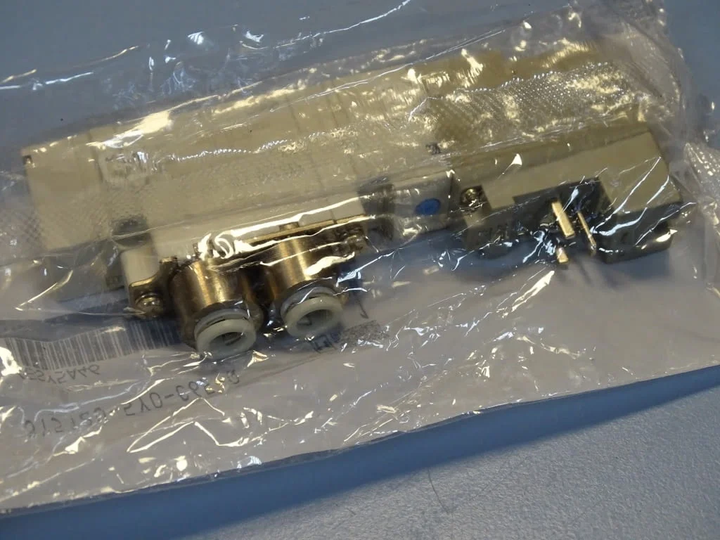 Пневматичен разпределител SMC SY5120-5Y0-C6F-Q Solenoid Valve 24VDC — снимка 4