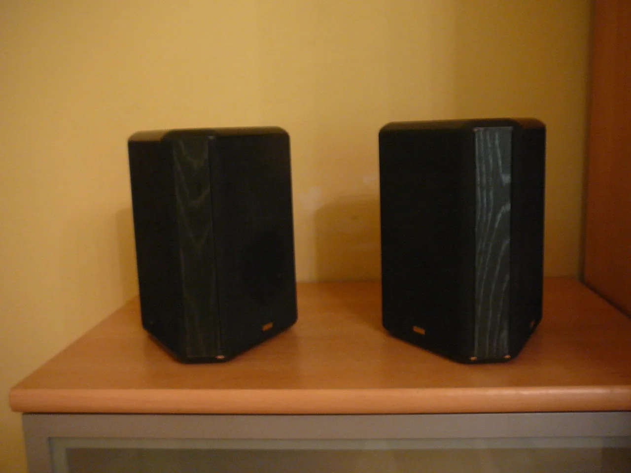 Jamo surround 200