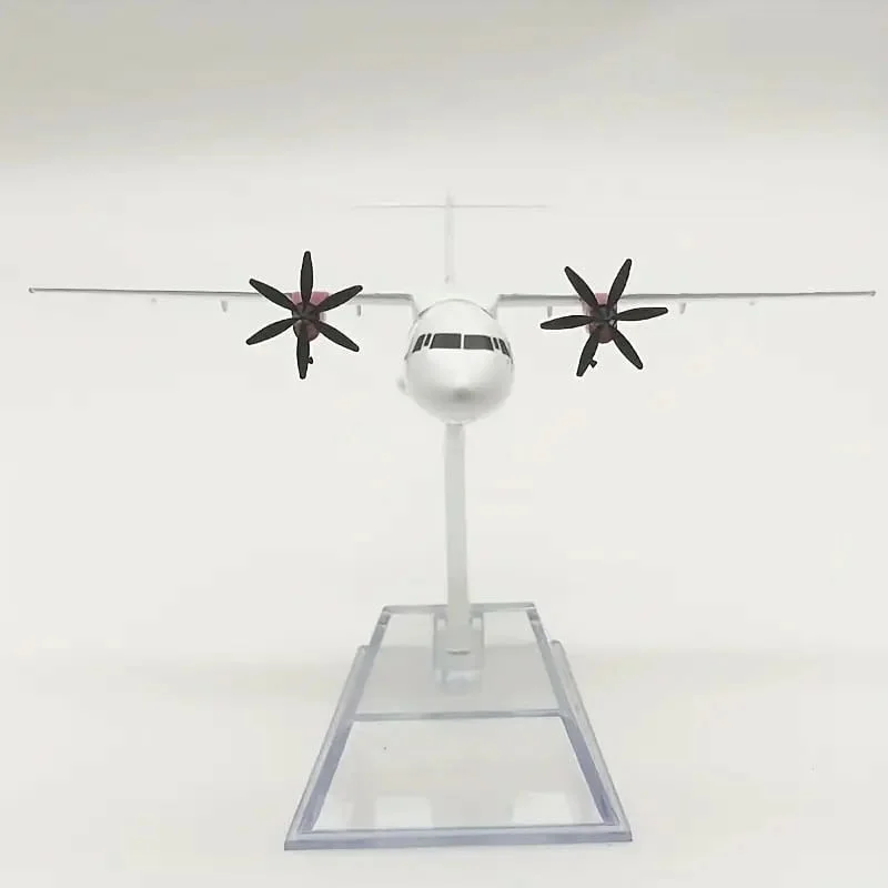ATR 72 самолет модел макет Caribbean метален пътнически маршрут къси разстояния пътници билет кабина — снимка 2