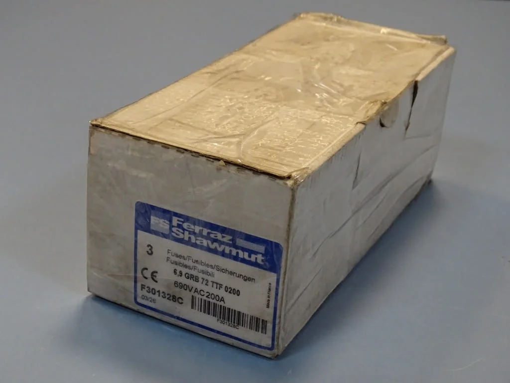 Предпазител Ferraz Shawmut Protistor F301328 Fuses 6.9GRB72TTF0200 200A 690VAC — снимка 2