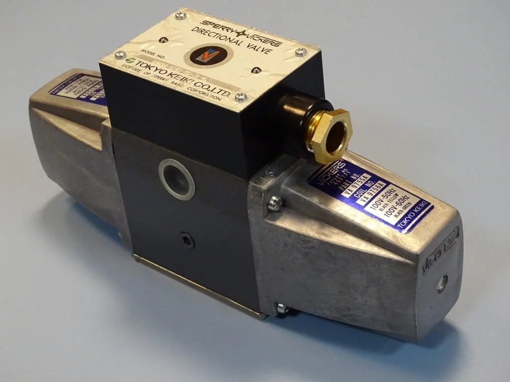 Хидравличен разпределител Sperry Vickers DG4S4-016С-50-JA-WL directional valve 100V — снимка 3