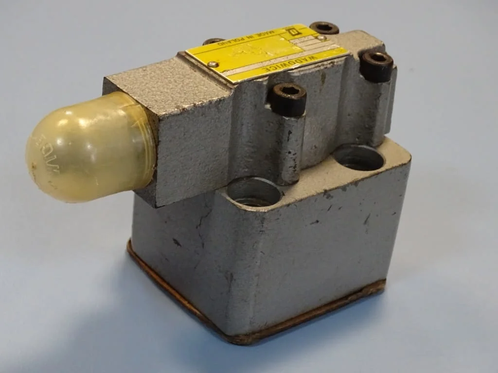 Клапан хидравличен WADOWICE DB10 2-15/100U Hydraulic ventil — снимка 2