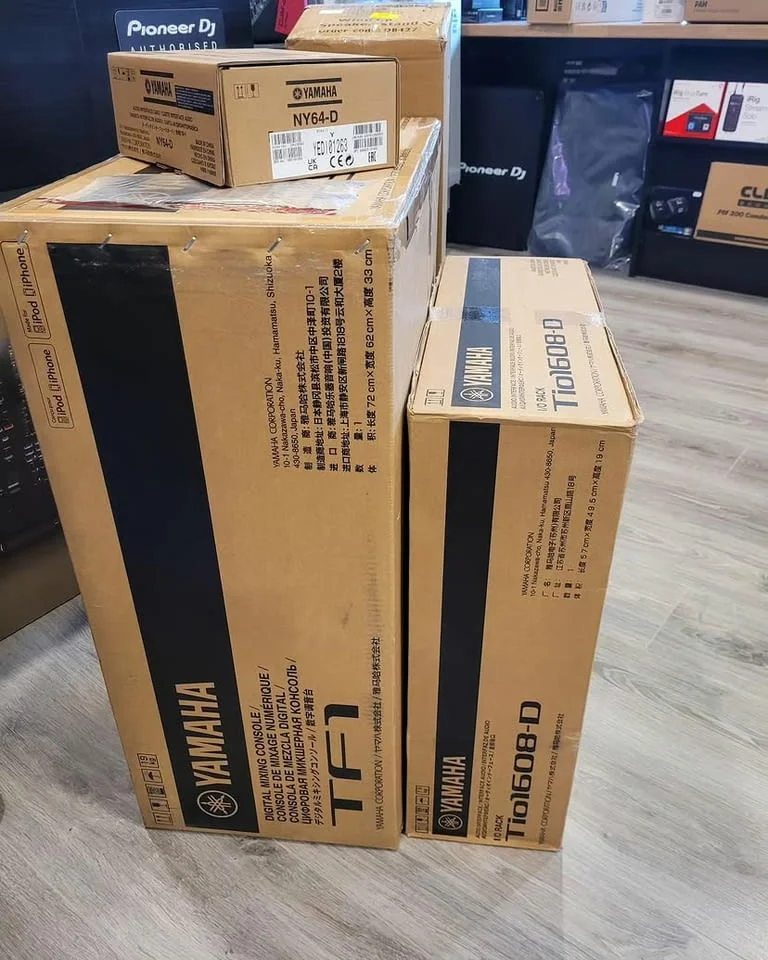 Behringer X32, Midas M32, Soundcraft Ui24R, Pioneer DJ CDJ-3000, AlphaTheta CDJ-3000X, Yamaha MG16XU — снимка 2