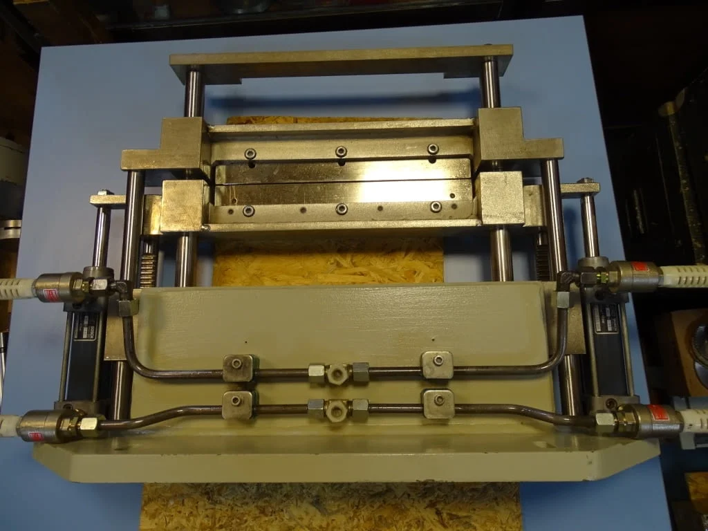 Пневматична гилотина за пластмаса Battenfeld Fischer TM-325 Pneumatic Cuillotine Cutter Plastic — снимка 4