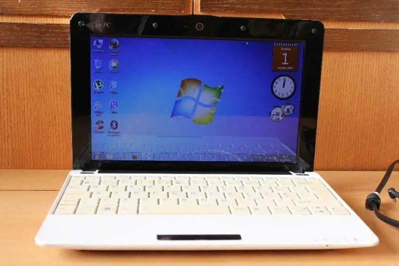 Нетбук ASUS Eee PC 1001HA 10.1 перфектно състояние