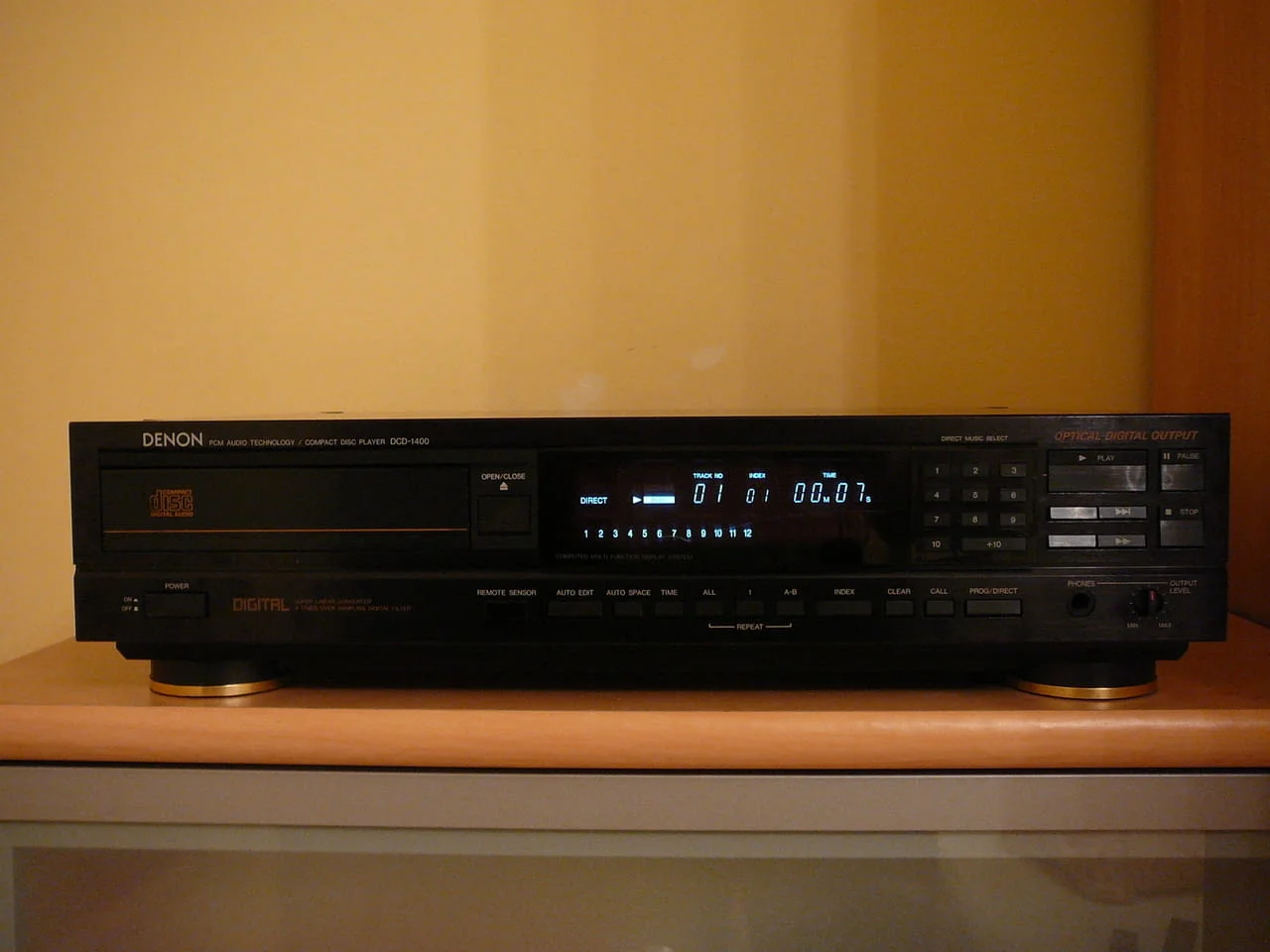 Denon dcd-1400