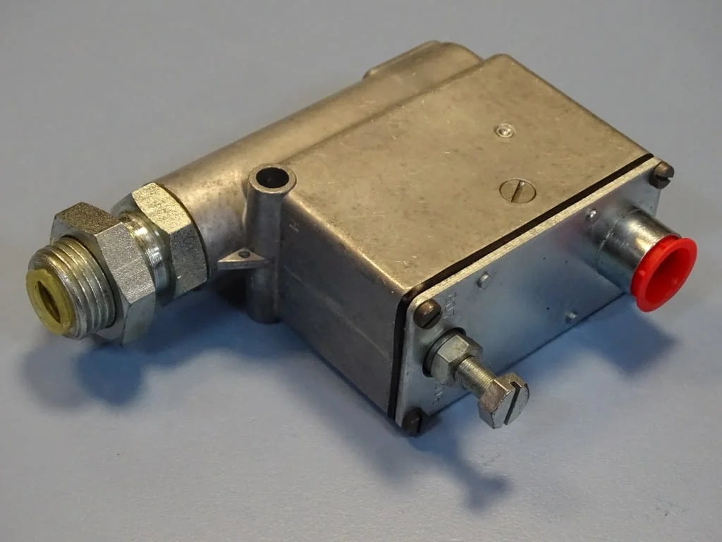 Пресостат хидравличен HAWE DG2H hydraulic pressure switch — снимка 2