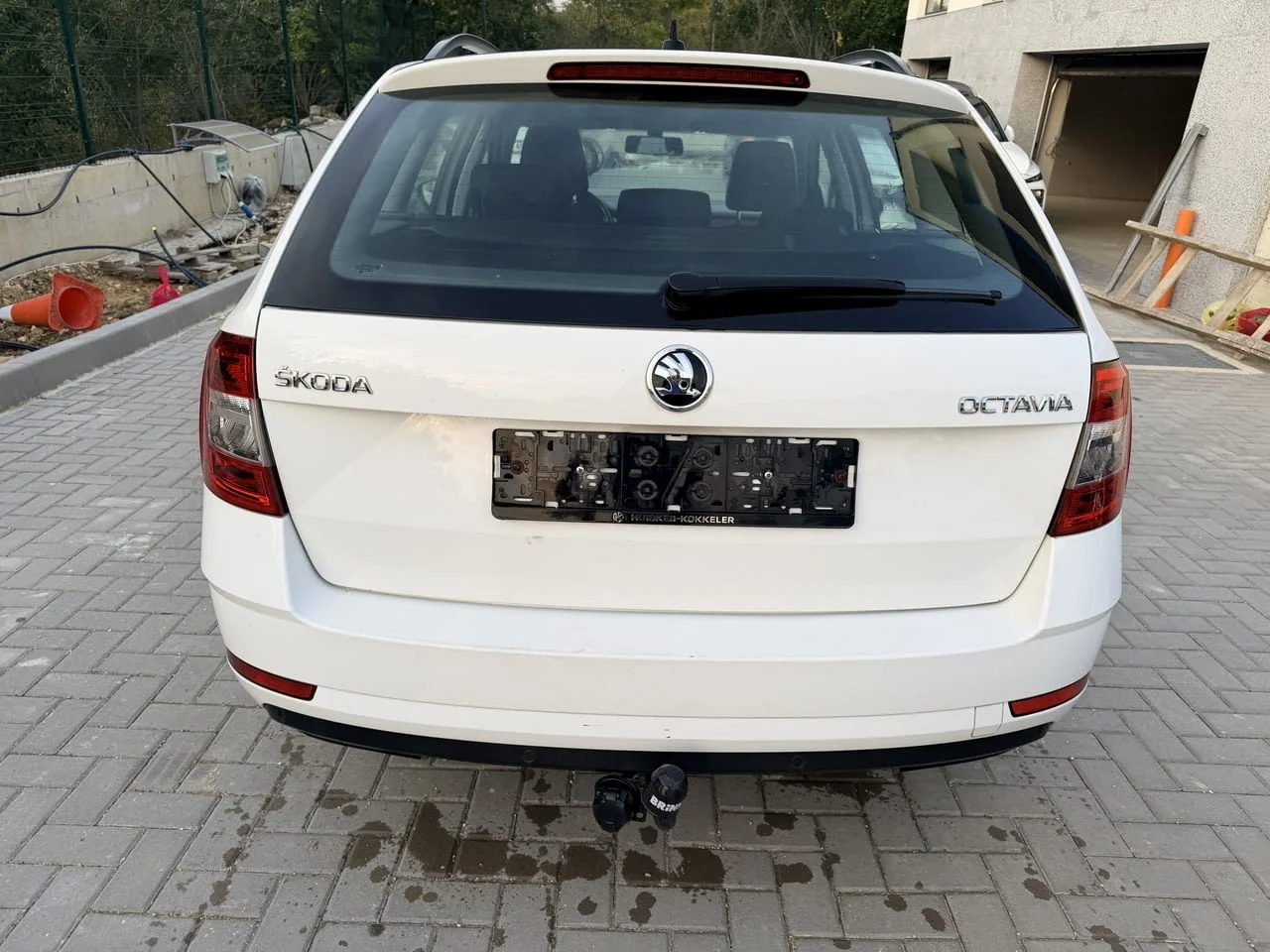 Skoda Octavia комби 1.5 TSI 150 кс., 6 ск., 2018 г., евро 6, 2 ключа, теглич, много добро състояние — снимка 6