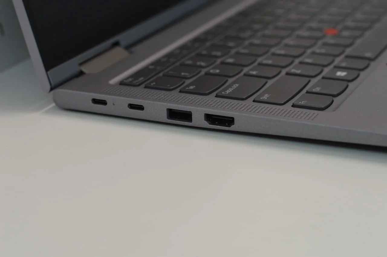 Lenovo ThinkPad X1 Yoga Gen 6 - Intel Core i7-1185G7 / 32GB RAM / 512GB SSD — снимка 7