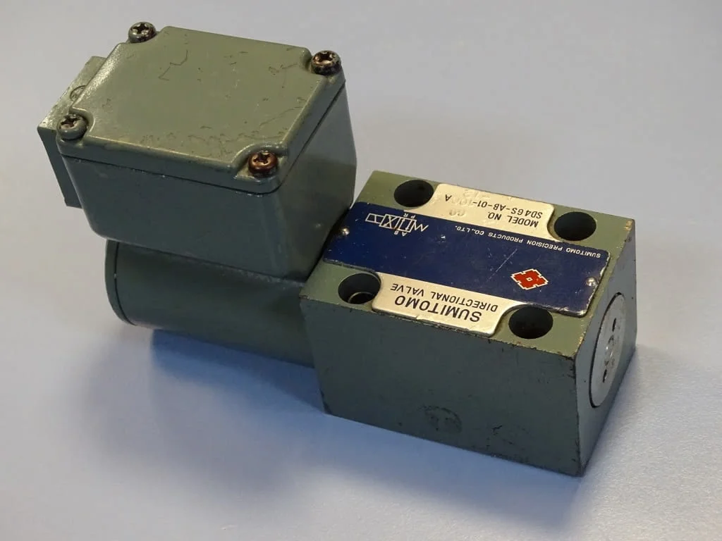 Хидравличен разпределител SUMITOMO SD4GS-AB-01-100AZ-12 directional valve 100V — снимка 5