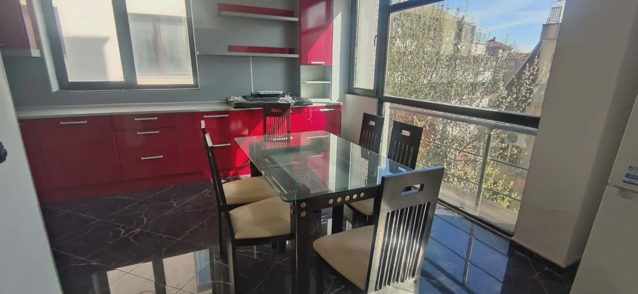 Продаваме мезонет в кв. Каменица 1 — снимка 7