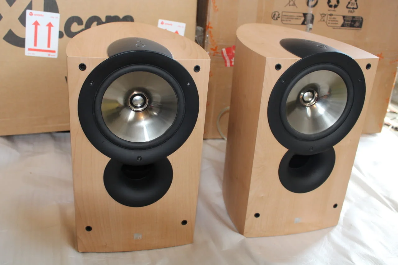 Тонколони KEF IQ3 - Английски от 45hz - 40, 000hz ПЕРФЕКТНИ за СТУДИО