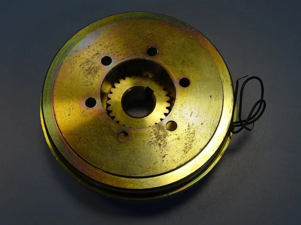 Електромагнитна спирачка FUJI Electric WKM020G-1045 Electromagnetic Brake 24VDC — снимка 2