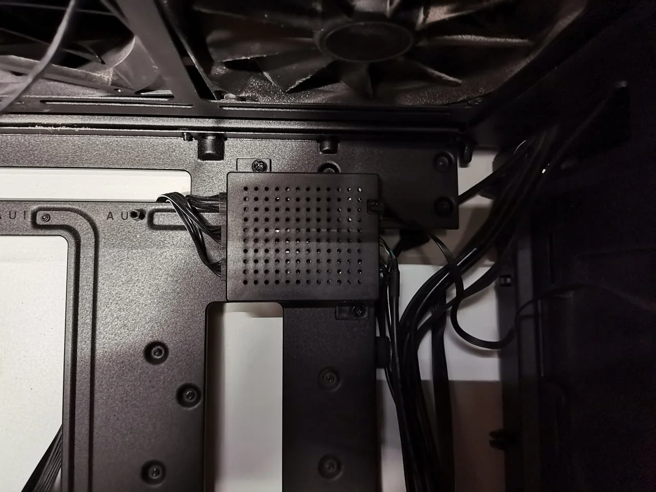 Nzxt h500i — снимка 4