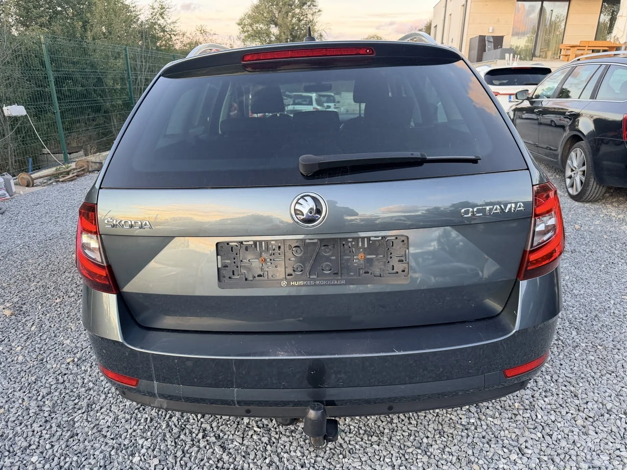Skoda Octavia комби 1.5 TSI 150 кс., автоматик, 2020 г., евро 6, 2 ключа, теглич, много добро състоя — снимка 7