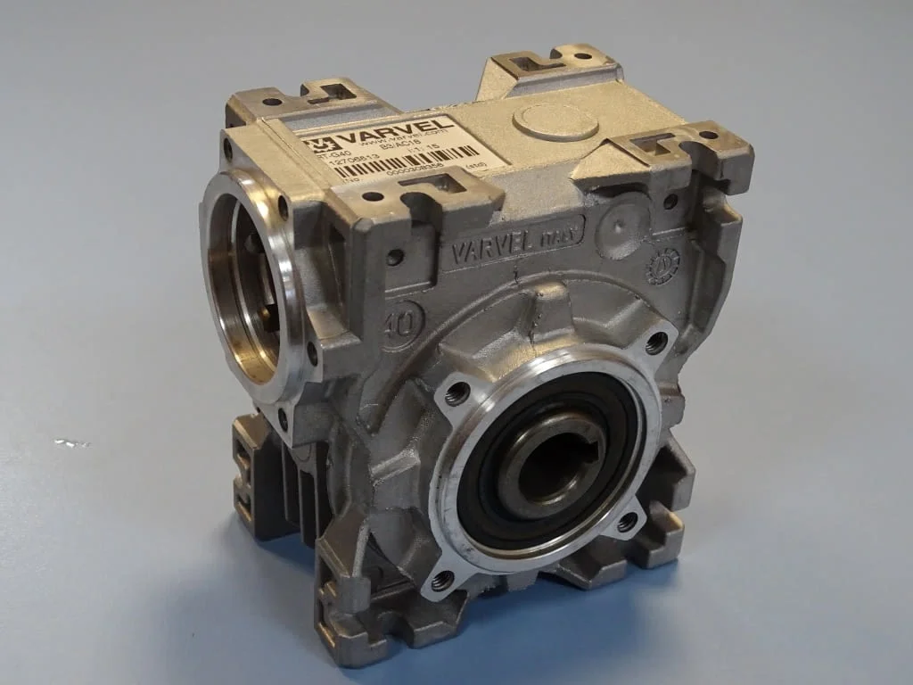 Червячен редуктор VARVEL FRT-G40 reducer worm gear box 1:15 — снимка 2