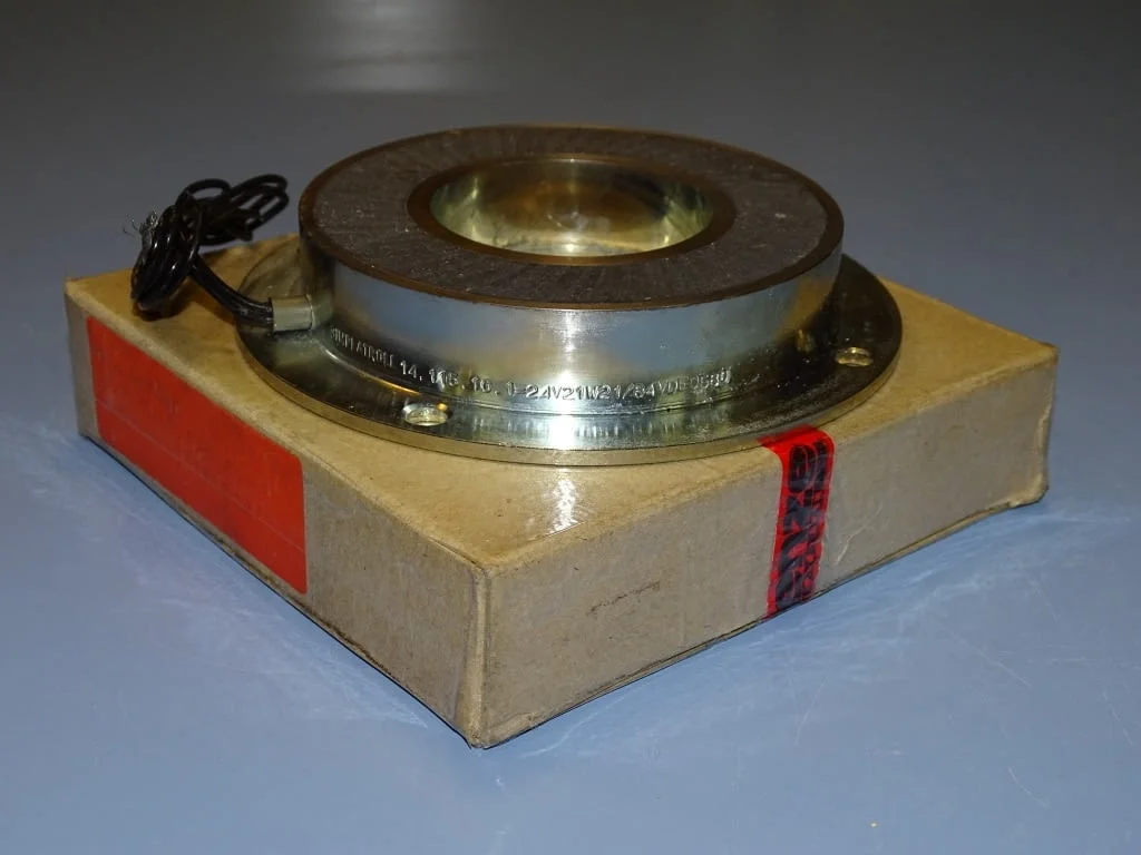 Електромагнитна спирачка Lenze Electromagnetic Brake 24VDC — снимка 7