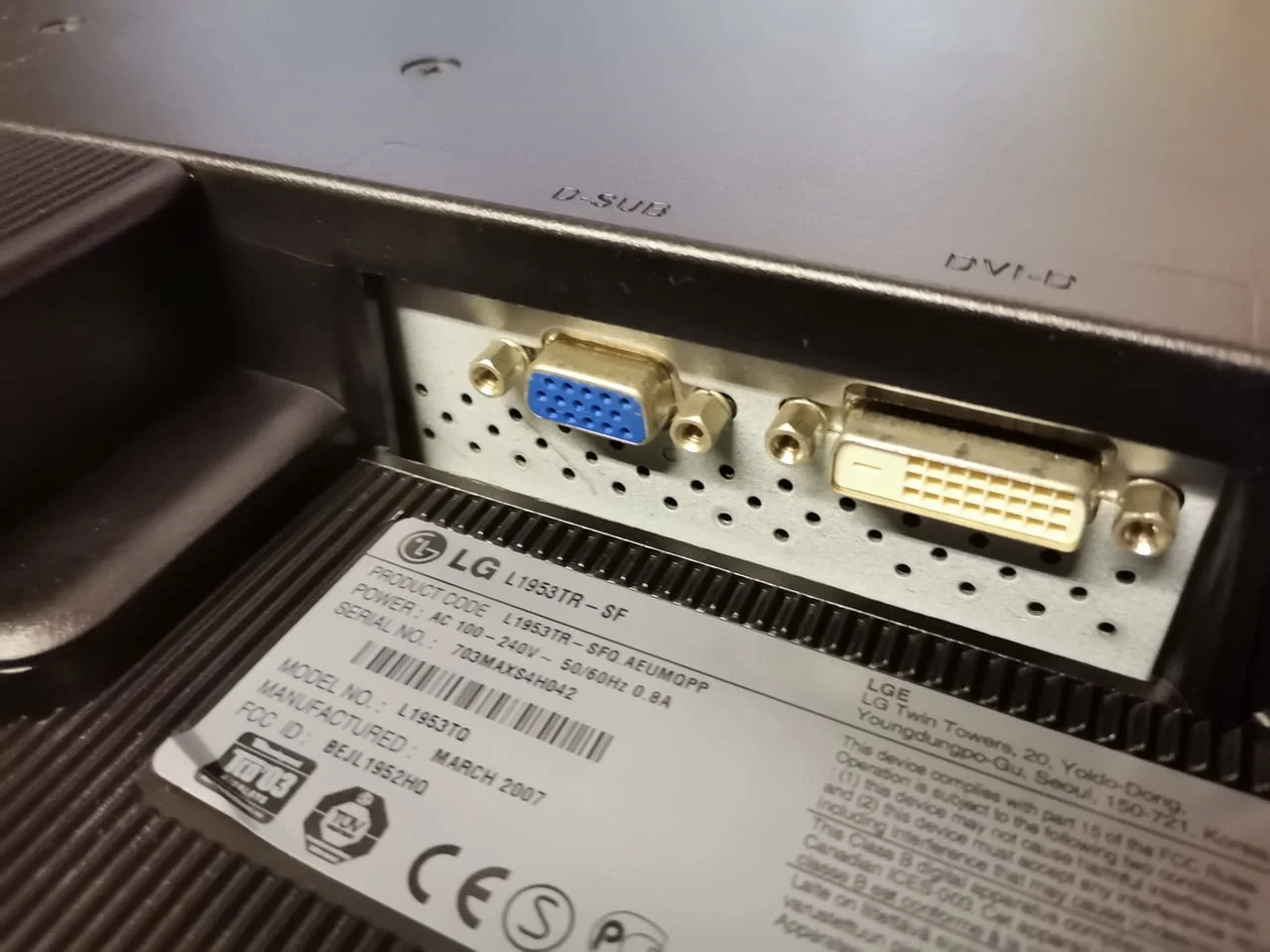 LG L1953TR-SF Monitor — снимка 10