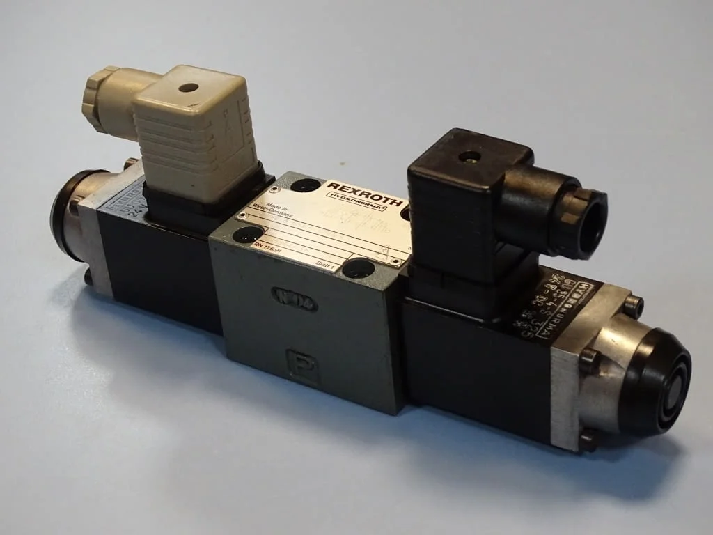 Хидравличен разпределител Rexroth 4WE6E51/AG24NZ4 operated directional control valve — снимка 2
