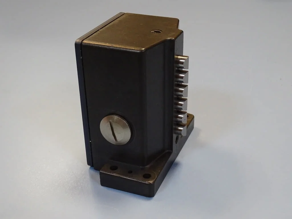 Краен изключвател EUCHNER GSBF 6 D12-502 multiple limit switch 250VAC 10A — снимка 2