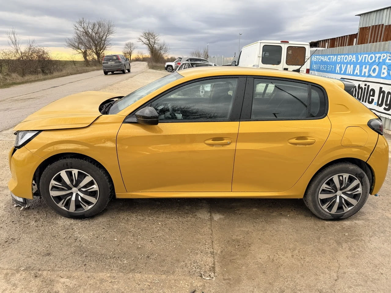 Peugeot 208 1.2 PureTech, двигател HNE, 101 кс., 6 ск., 2024г., 40000 км., евро 6D, Пежо 208 1.2 Pur — снимка 4