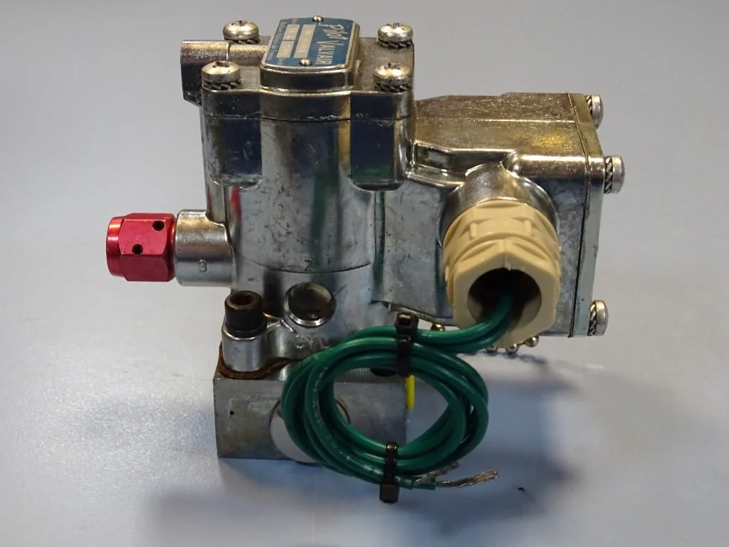 Магнет вентил Bellows Valvair Parker B-33-A/LBMO-343-GLEA pilot valve solenoid 220V — снимка 7