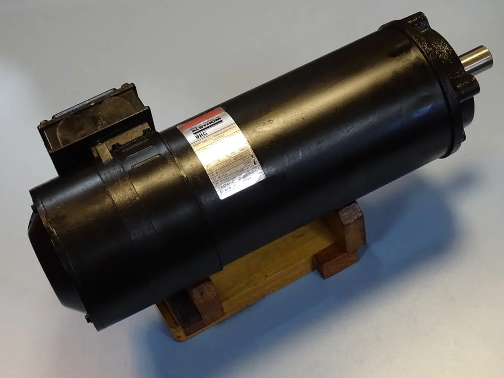 Сервомотор ALSTHOM BBC T5F4B3 R0508 servomotor 8Nm 3100min-1 — снимка 9