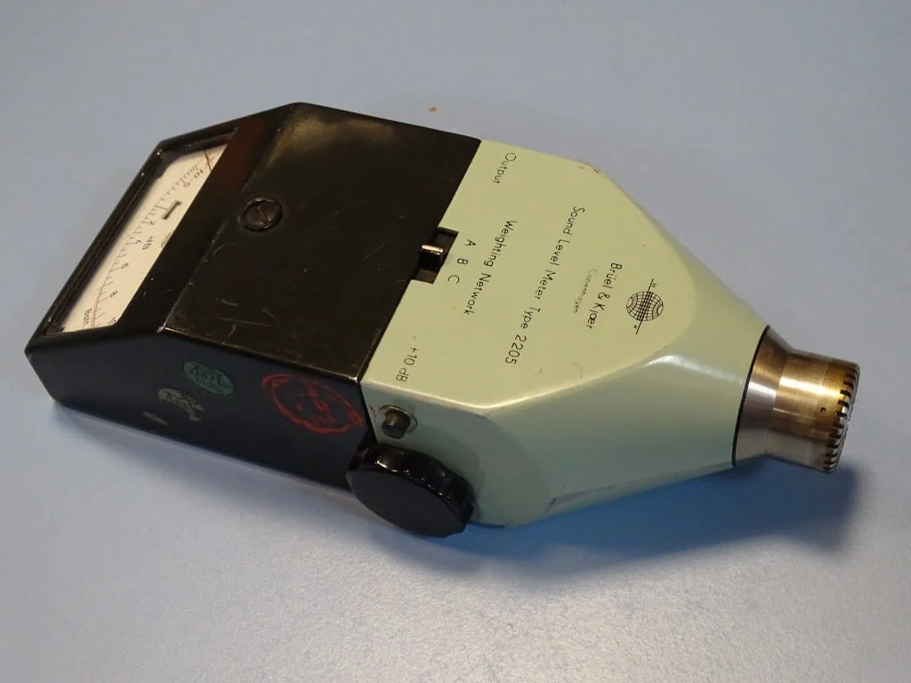 Шумометър Bruel& Kjaer 2205 sound level meter