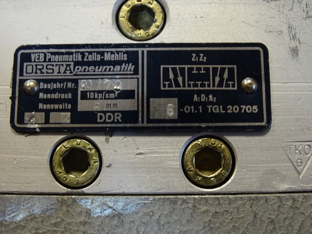 Пневматичен блок wmw DDR StGK04/0400 Pneumatic Valve NW-6mm Orsta TGL20705 — снимка 6