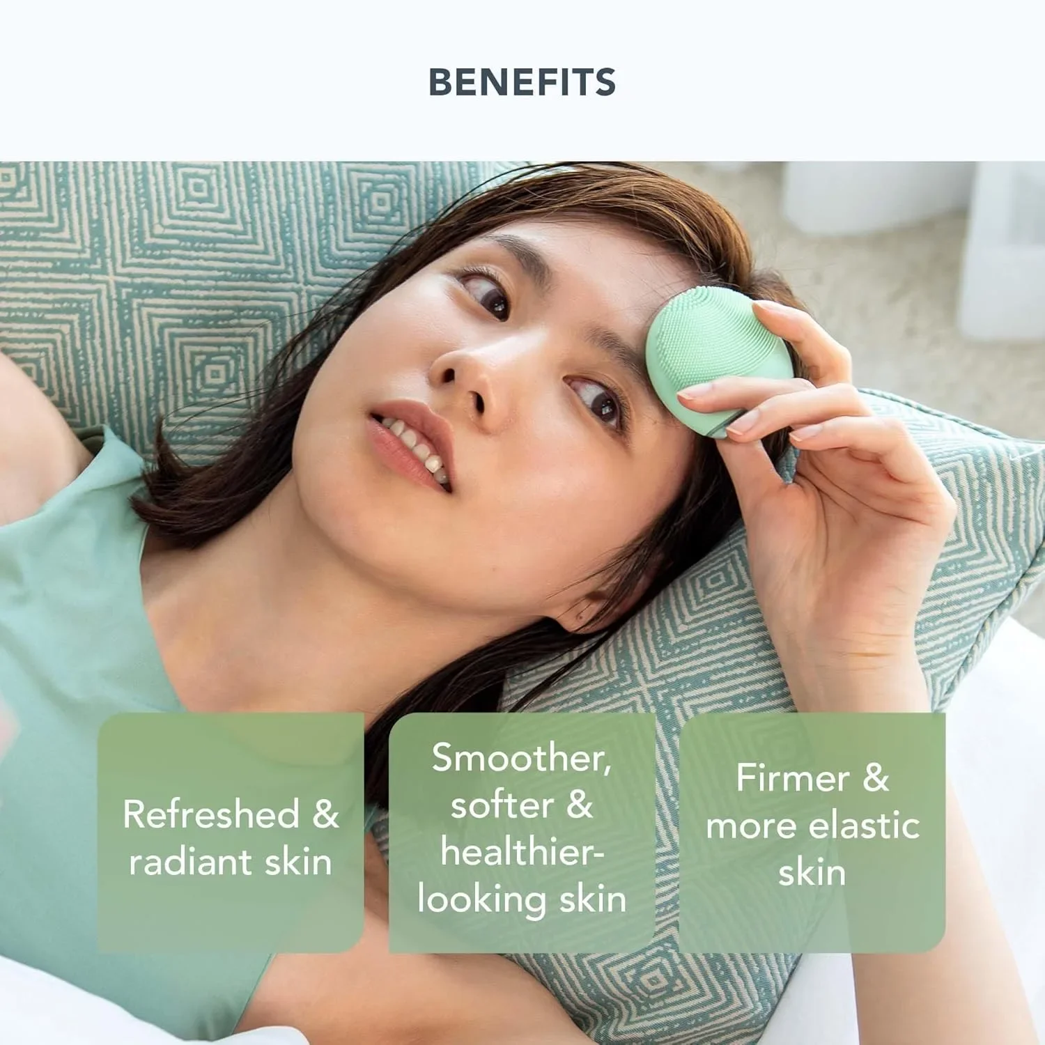 FOREO LUNA 4 go – смарт силиконова четка за лице с масаж + почистващ micro-foam 2.0 (100 ml) — снимка 7