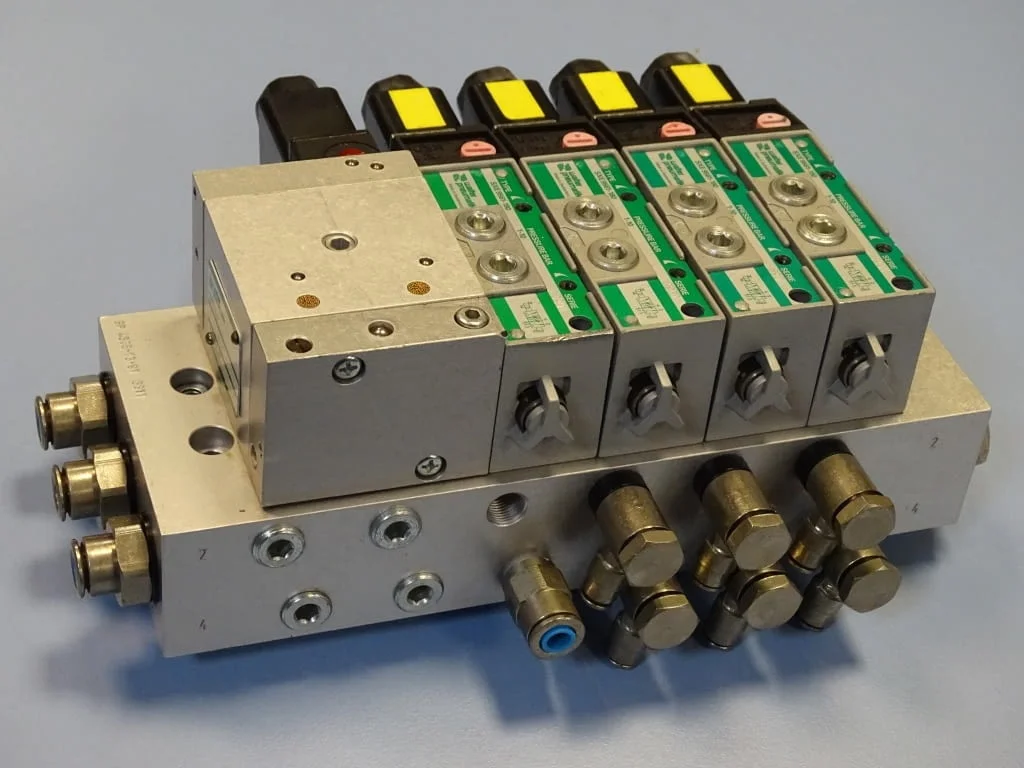 Пневматичен блок за управление Walter Pneumatic SXE 9561-180, SE 9301-900 — снимка 4