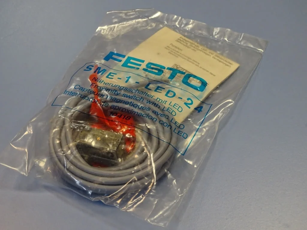Индуктивен сензор Festo SME-1-LED-24 proximity switch — снимка 7