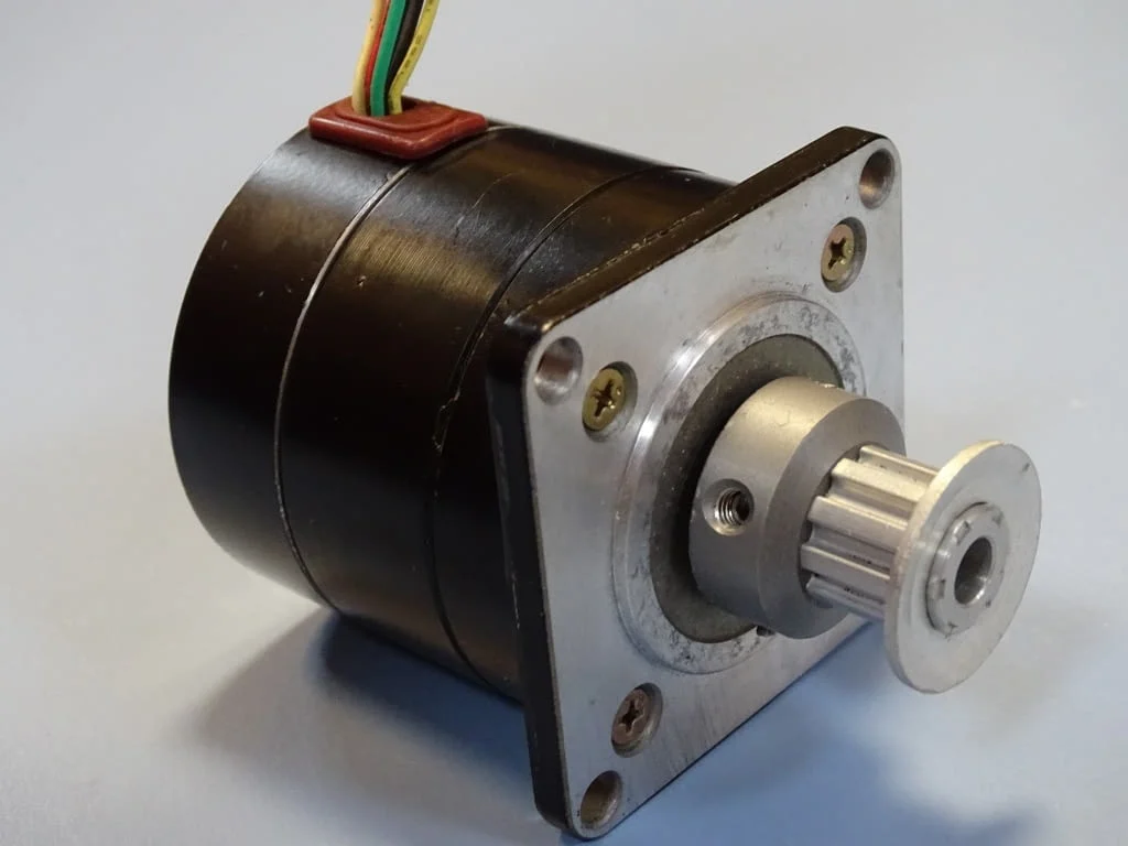 Стъпков мотор VEXTA stepping motor 2-phase 24VDC — снимка 7