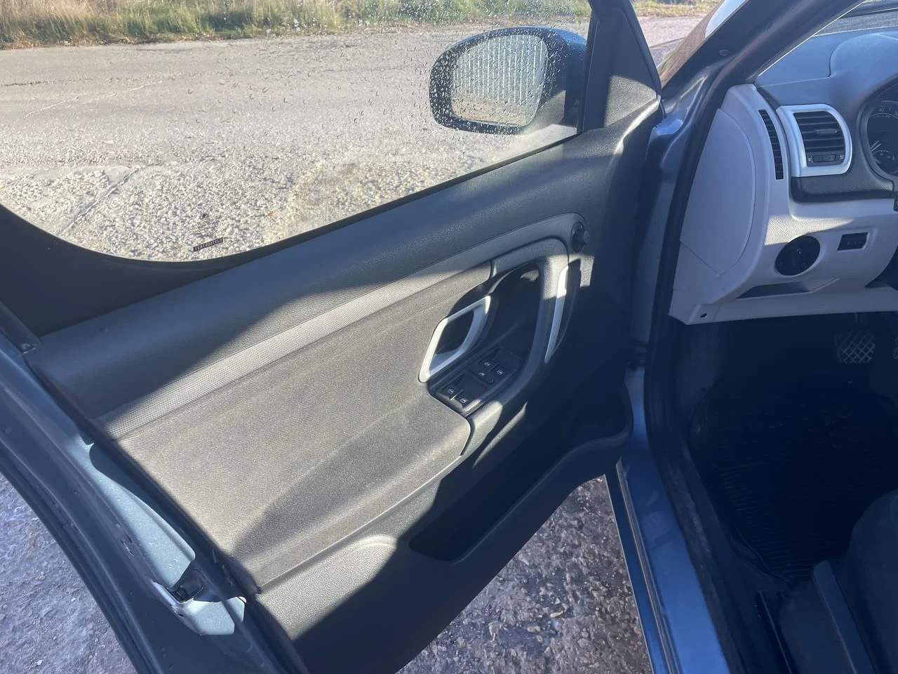 Skoda Roomster 1.6i, 105 кс., автоматик, панорама, парктроник, 142 000 км. реални километри, обслуже — снимка 6