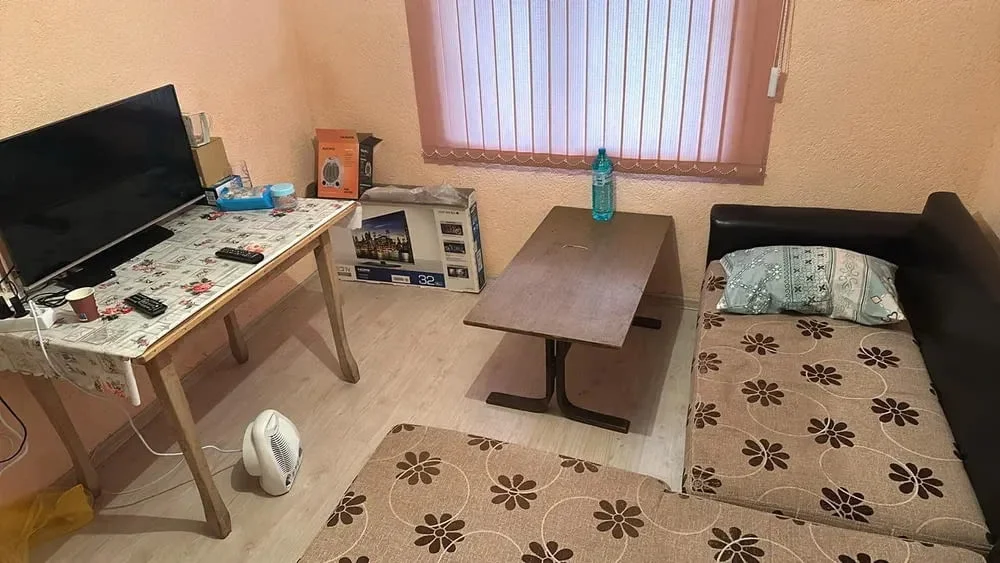 Давам под наем самостоятелна стая със санитарен възел обзаведена в К.Париж — снимка 5