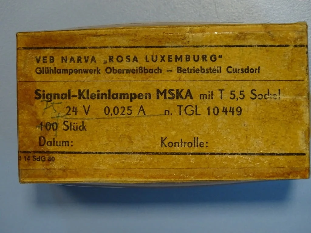 Сигнална лампа VEB NARVA T 5.5 24V 0.025А signal lamp TGL10449 — снимка 7