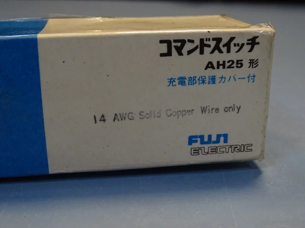 Команден бутон (светещ/задържане)FUJI Electric AH25-L6R10E command switch — снимка 9