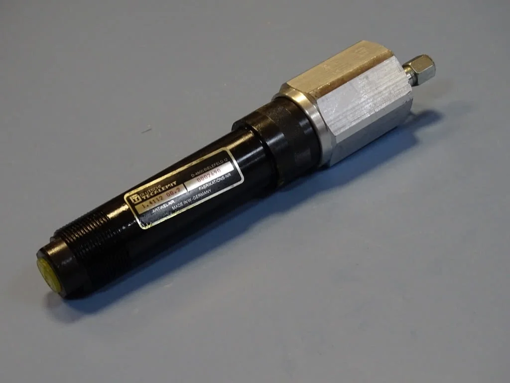 Дозатор за грес DEUTSCHE TECALEMIT single grease injector