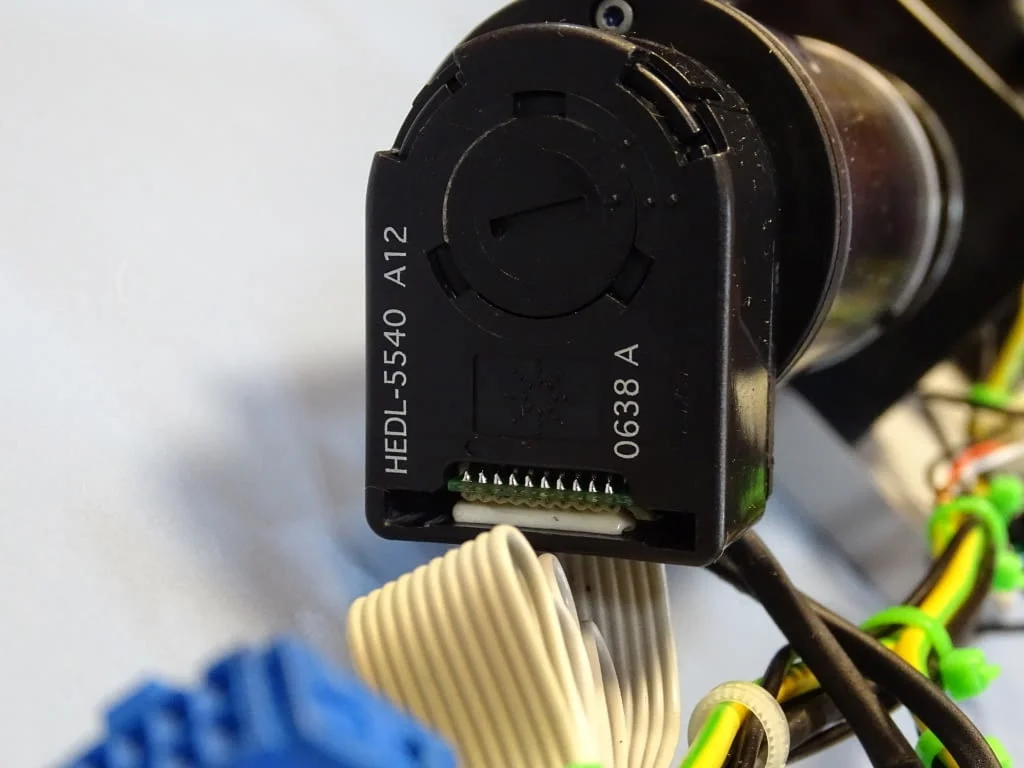 Прецизен механизъм с ел. двигател MAXON MOTOR 248306, направляваща INA, датчик Wenglor — снимка 5