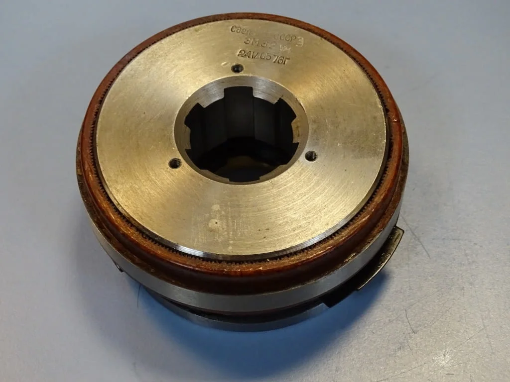 Електромагнитен съединител ЭМ-32У4(ЕМ-32У4) electromagnetic multi-plate clutch 24VDC — снимка 4