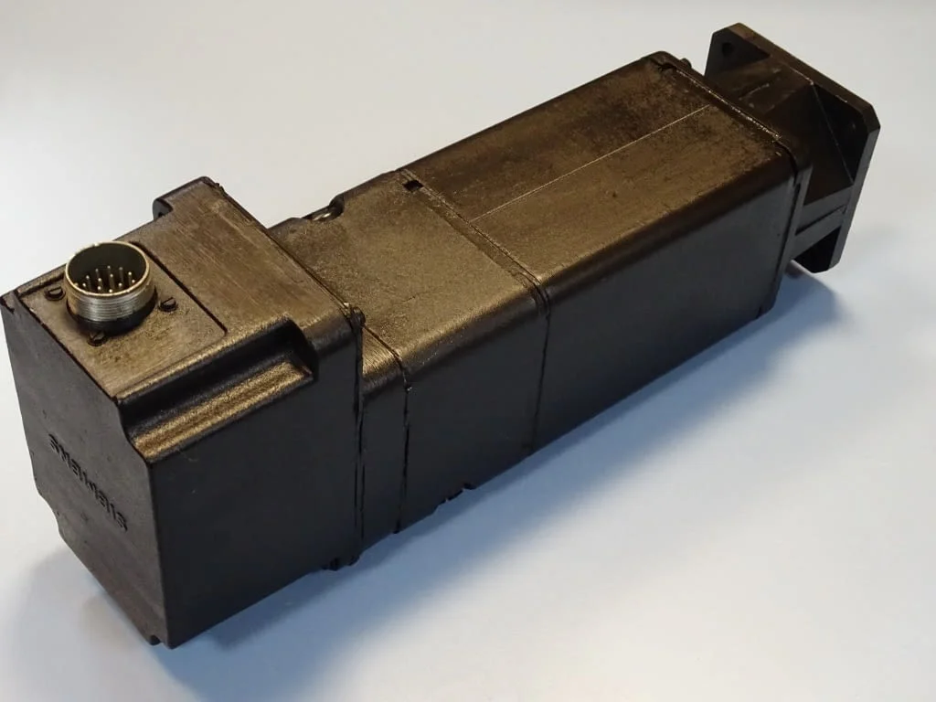 Правотоков ел. двигател Siemens 1HU3056-OAC01-Z servo motor 176V — снимка 5
