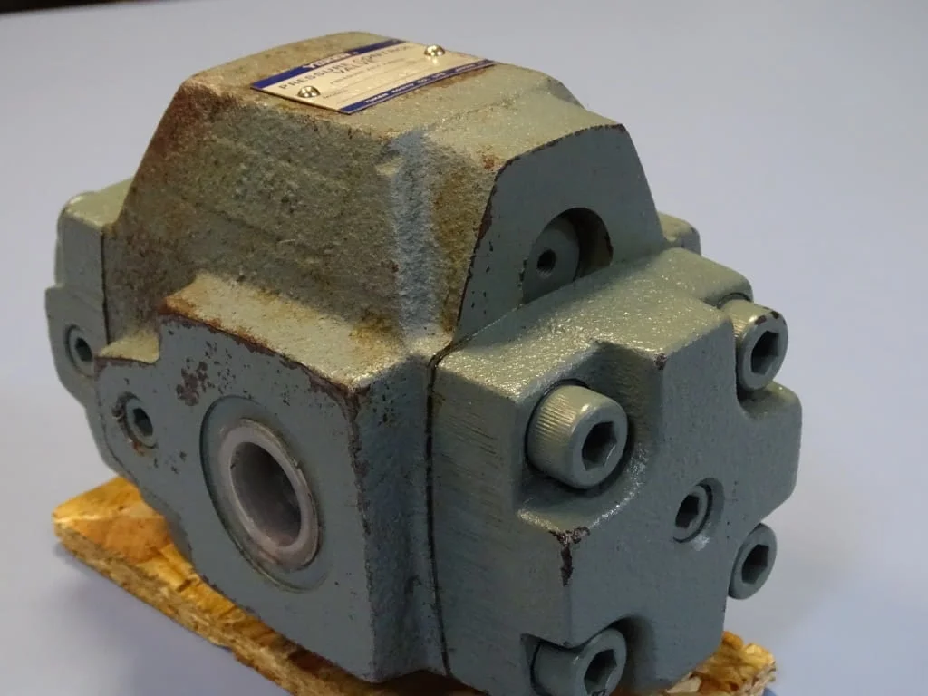 Хидравличен клапан YUKEN HCT-06-A2-22 pressure control valve — снимка 2