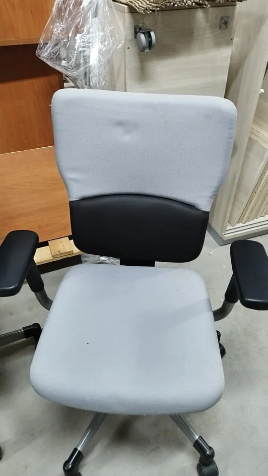 Офис столове Steelcase сиво и черно текстилна дамаска — снимка 8